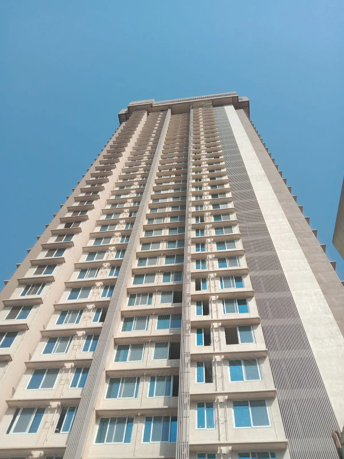 Acoustically effective UPVC louvers on a building facade