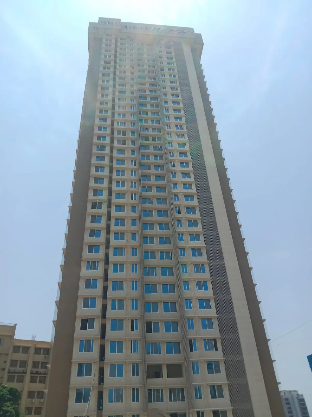Commercial building with UPVC fins for passive solar shading
